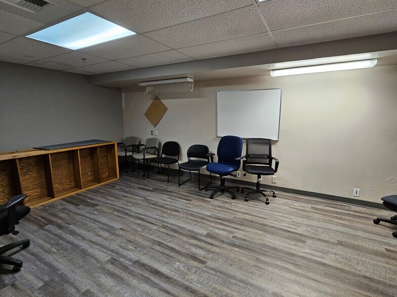 More Photos Of 1000 12th Ave, Longview Medical For Lease