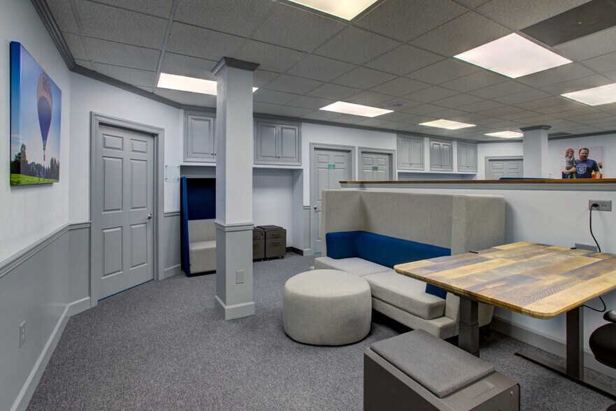 More Photos Of 930 Red Rose Ct, Lancaster Office For Sale