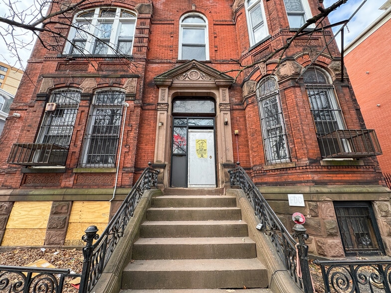 More Photos Of 67-69 Lincoln Park, Newark Apartments For Sale
