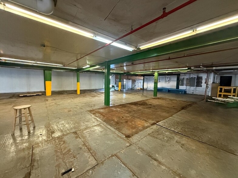 More Photos Of 500 Avenue R SW, Winter Haven Warehouse For Lease