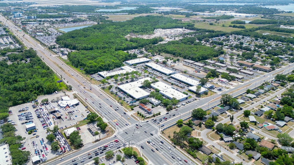 More Photos Of 5730-5892 S Semoran Blvd, Orlando Unknown For Lease