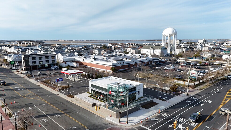 More Photos Of 201 E 9th St, Ocean City Bank For Sale