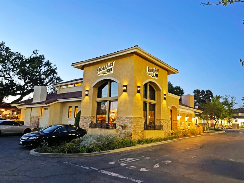 More Photos Of 3637-3755 E Thousand Oaks Blvd, Thousand Oaks Unknown For Lease