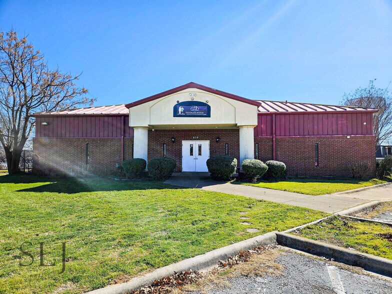 Primary Photo Of 609 Truman St, Arlington Religious Facility For Lease