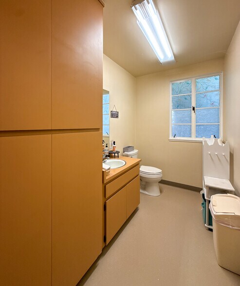 More Photos Of 534 B St, Santa Rosa Medical For Sale