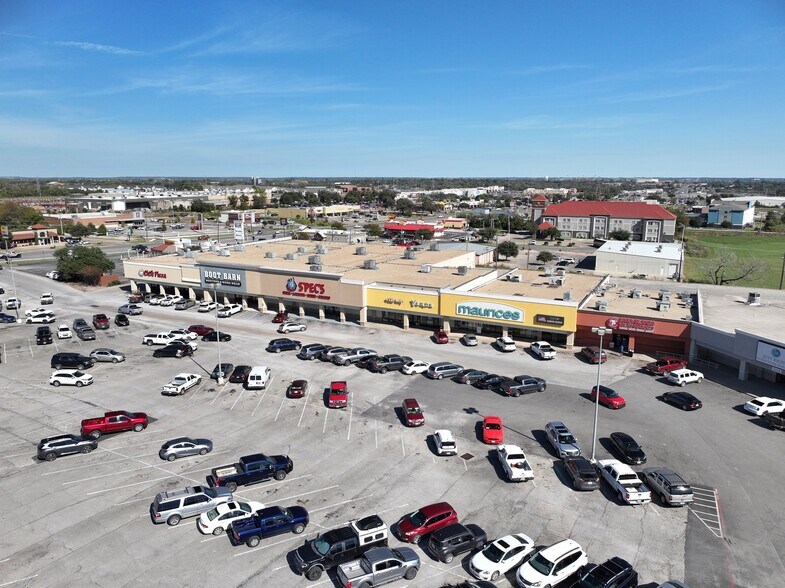 More Photos Of 2900 W Washington St, Stephenville Unknown For Lease