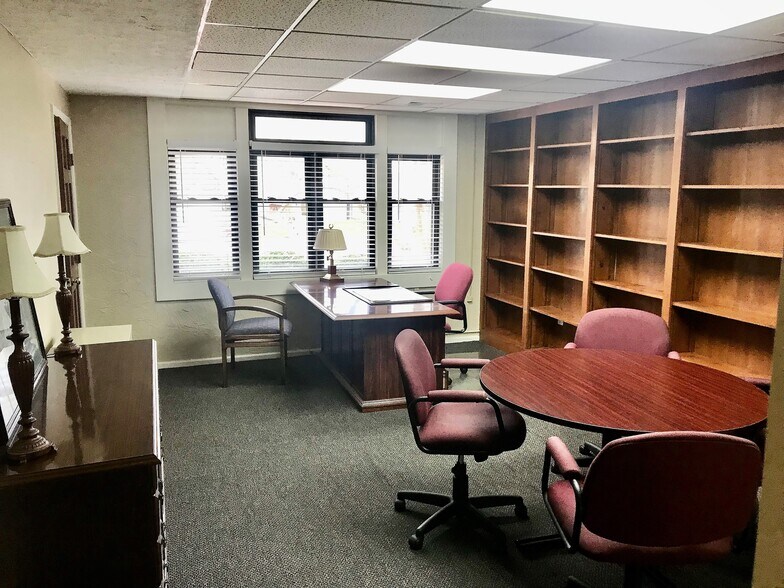 More Photos Of 4920 Reed Rd, Columbus Loft Creative Space For Lease