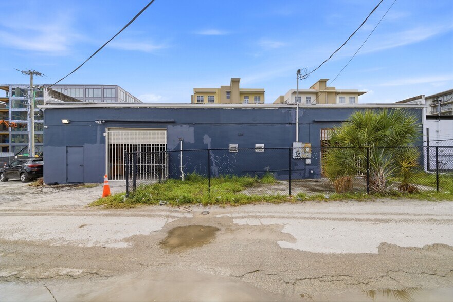 More Photos Of 441 NW 1st Ave, Fort Lauderdale Warehouse For Lease