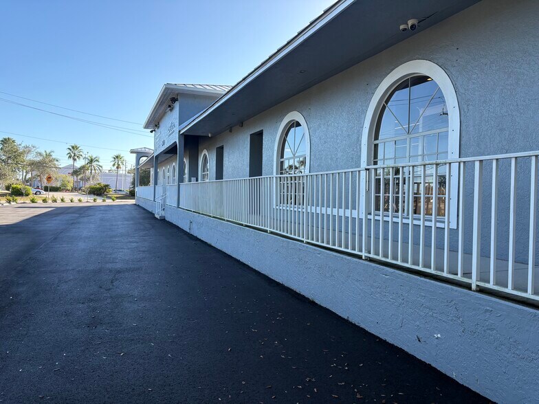 More Photos Of 2421 Shreve St, Punta Gorda Office For Lease