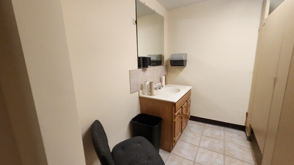 More Photos Of 2 N Main St, Pittston Office For Sale