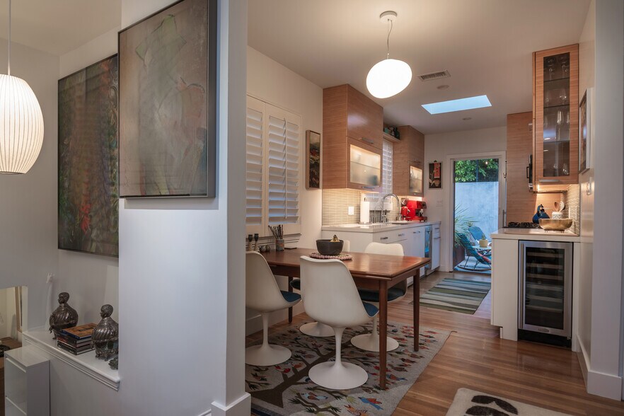 More Photos Of 112-20 E Redwood St, San Diego Apartments For Sale