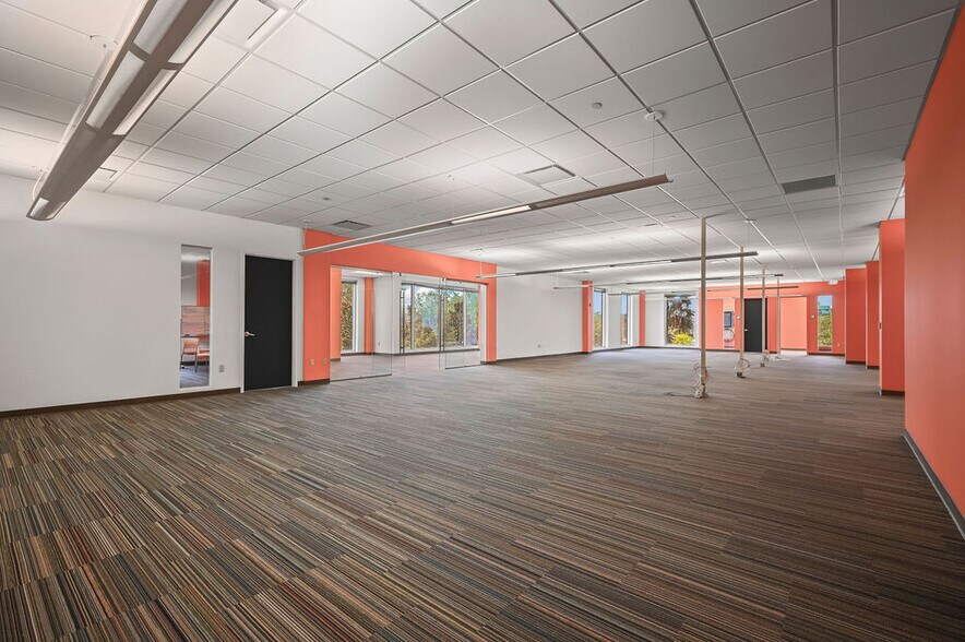 More Photos Of 12802 Science Dr, Orlando Office For Lease