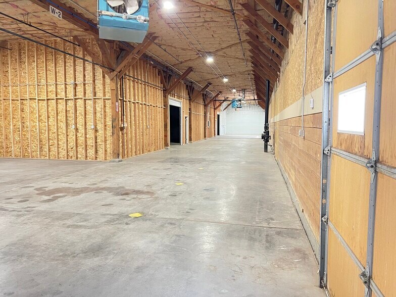 More Photos Of 1330 Banner, Sidney Warehouse For Lease