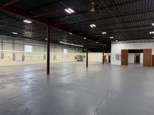More Photos Of 195 S Fehr Way, Bay Shore Warehouse For Sale
