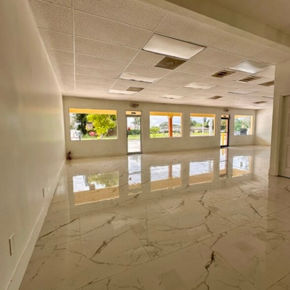 More Photos Of 1300-1314 SW Bayshore Blvd, Port Saint Lucie Unknown For Lease