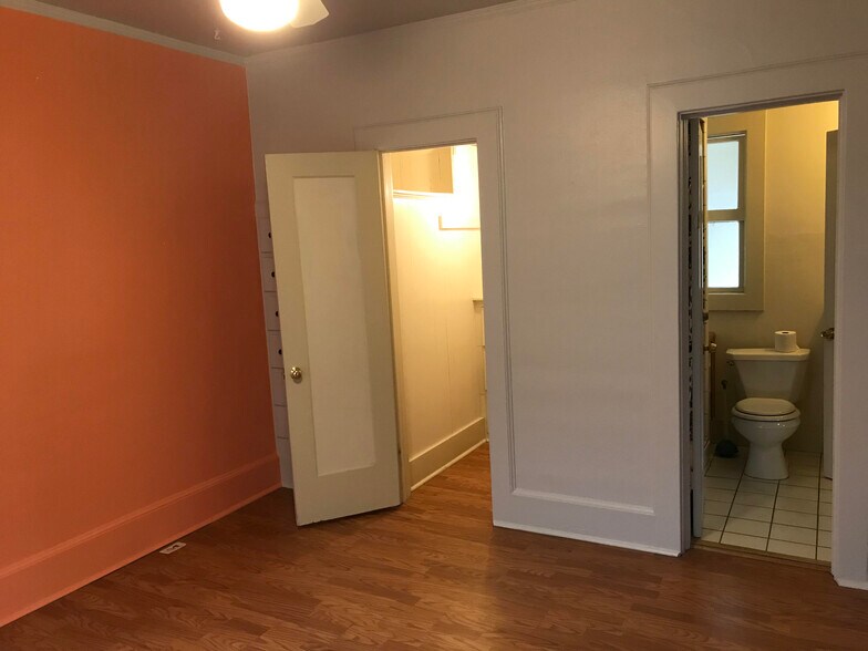 More Photos Of 119 Thoma St, Reno Office For Lease