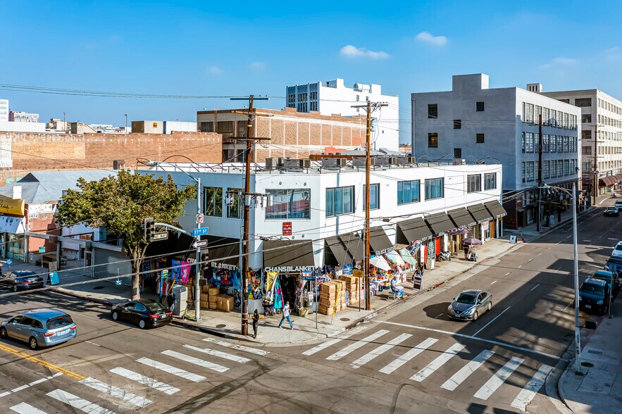More Photos Of 1048-1050 S Los Angeles St, Los Angeles Storefront Retail Office For Sale