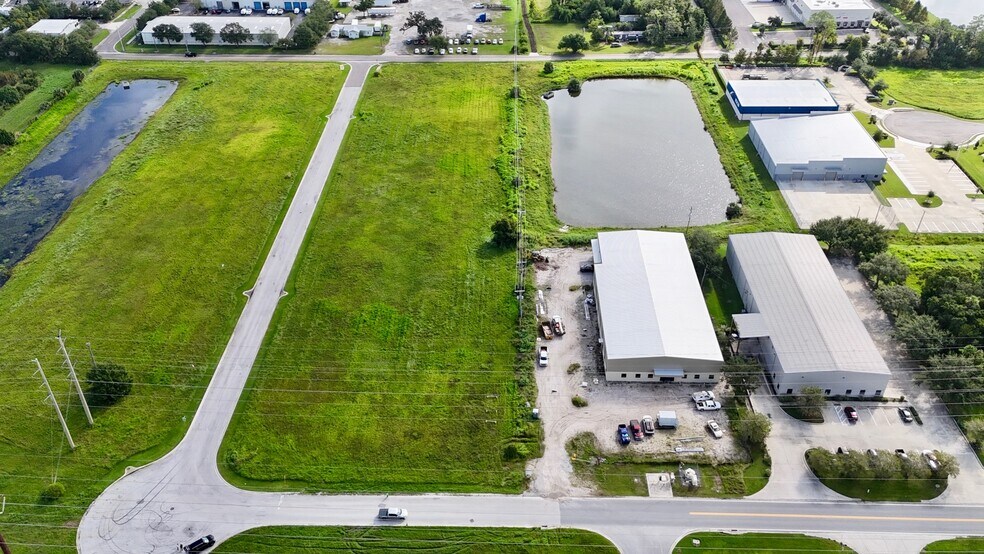 More Photos Of 395 Hickman Dr, Sanford Warehouse For Lease