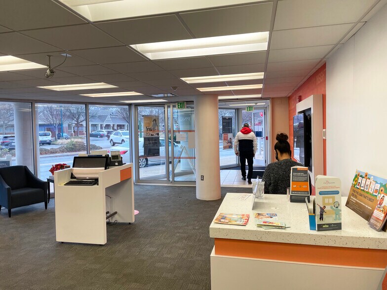 More Photos Of 921 Bay Ridge Ave, Annapolis Bank For Lease