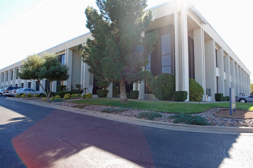 More Photos Of 444 Executive Center Blvd, El Paso Office For Lease
