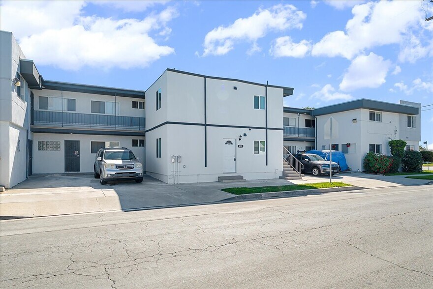 Primary Photo Of 13406 S Vermont Ave, Gardena Apartments For Sale