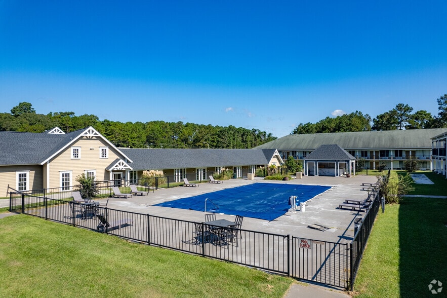 More Photos Of 8929 Old Number Six Hwy, Santee Hotel For Sale