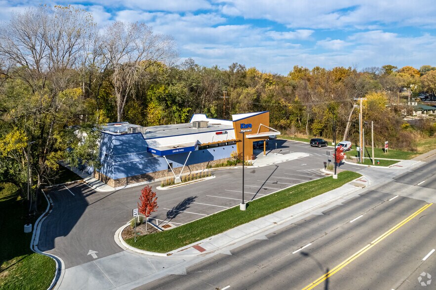 More Photos Of 2500 S 4th St, Leavenworth Drugstore For Sale