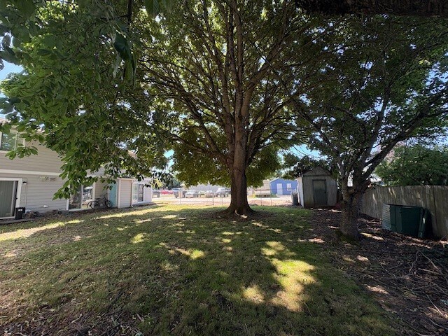 More Photos Of 410 Murdock St, Sedro Woolley Multifamily For Sale