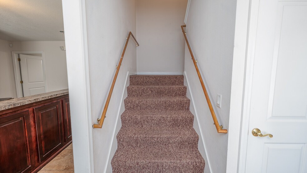 More Photos Of 6460 Justice Ave, Milton Office For Sale