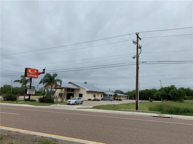 More Photos Of 0 US Highway 281, Falfurrias Land For Sale