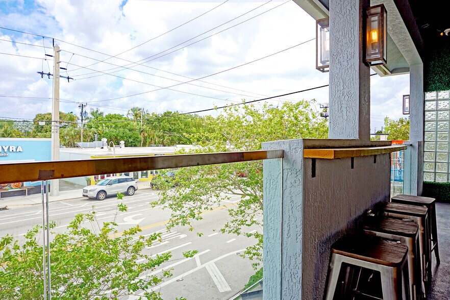 More Photos Of 2010 Wilton Dr, Wilton Manors Restaurant For Lease