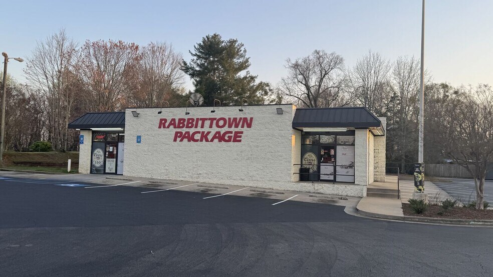 More Photos Of 2318 Old Cornelia Hwy, Gainesville Convenience Store For Sale