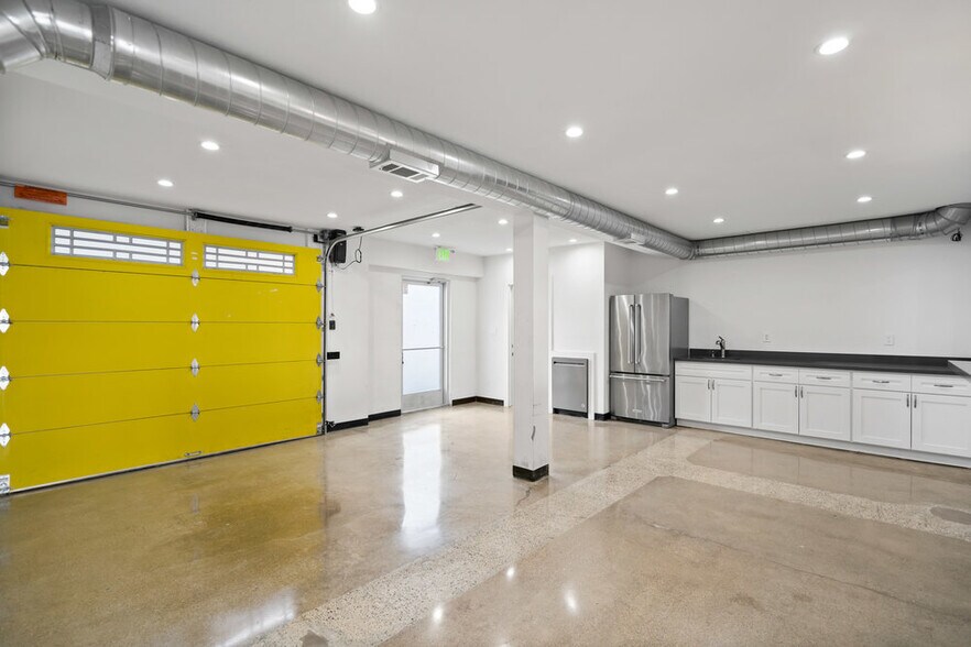 More Photos Of 1802-1808 El Camino Real, Redwood City General Retail For Lease