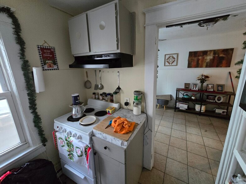 More Photos Of 221 Spring St, Newton Apartments For Sale