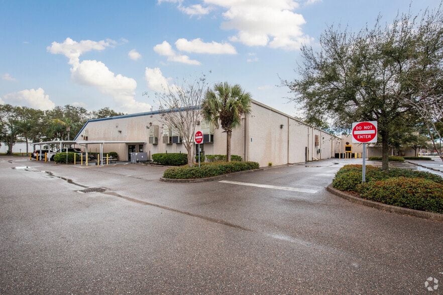 More Photos Of 14450 N 46th St, Clearwater Unknown For Lease