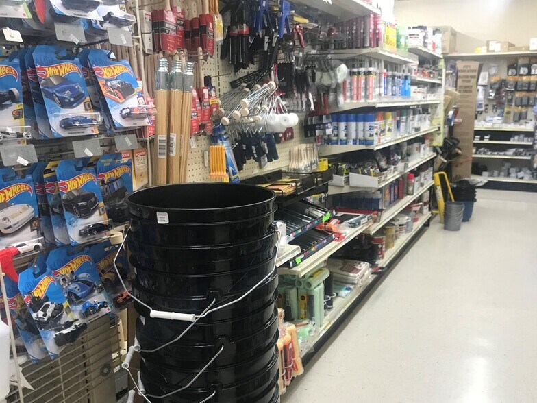 More Photos Of 25817 State Hwy 64, Pittsburg Supermarket For Sale