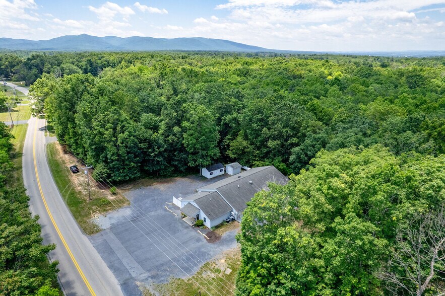 More Photos Of 1001 Mount Torrey Rd, Lyndhurst Office For Sale