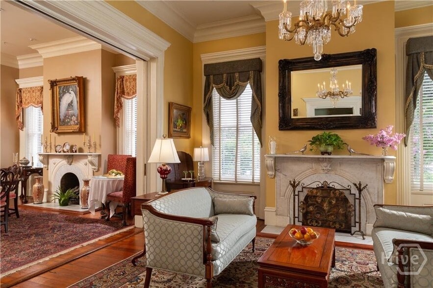 More Photos Of 109 W Liberty St, Savannah Hospitality For Sale