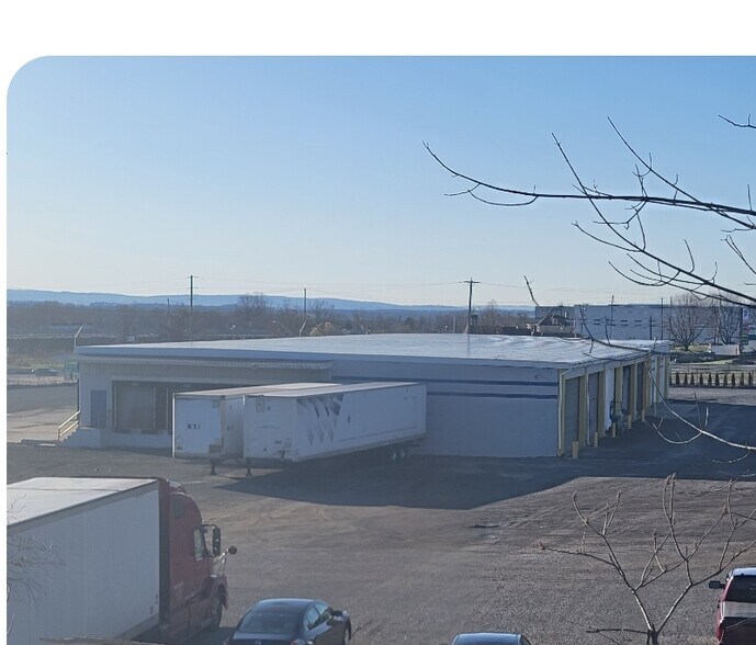More Photos Of 497 E Moorestown Rd, Wind Gap Truck Terminal For Lease