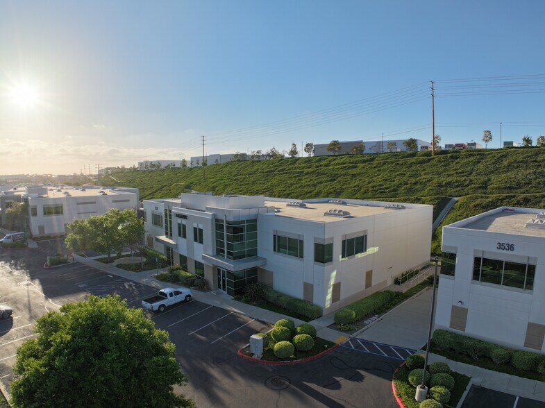 More Photos Of 3532 Seagate Way, Oceanside Warehouse For Sale