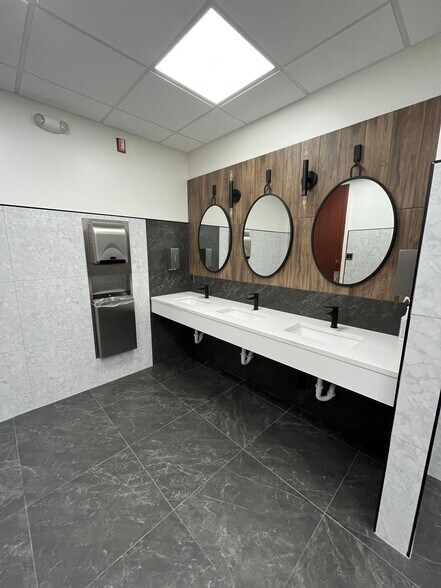 More Photos Of 30 Vreeland Rd, Florham Park Unknown For Lease