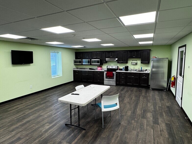 More Photos Of 2147 N Eisenhower Dr, Goshen Warehouse For Sale