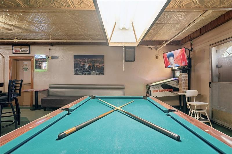 More Photos Of 2029 PA-981, New Alexandria Hotel For Sale