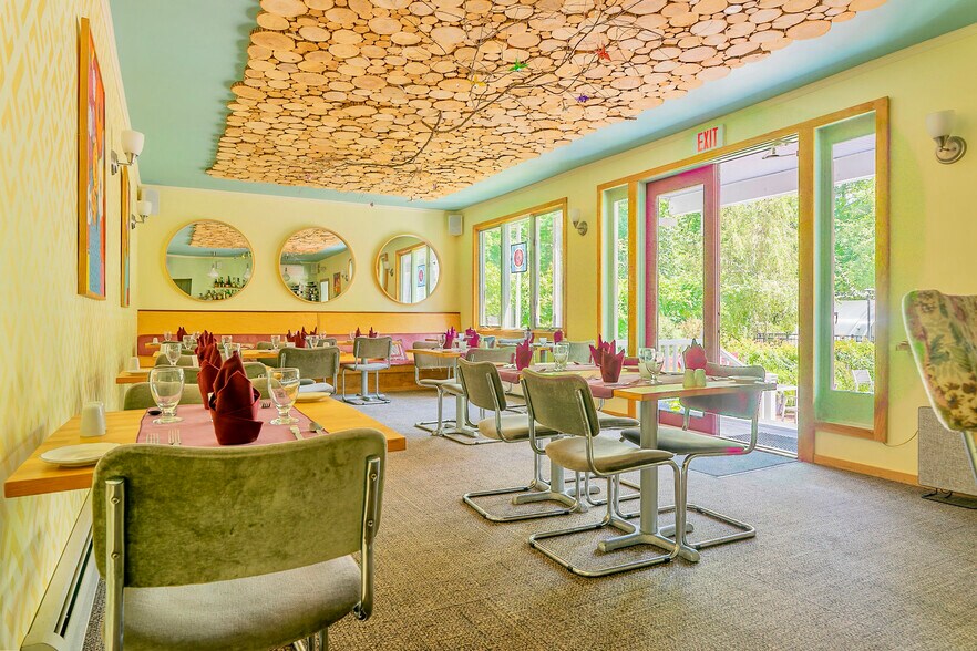 More Photos Of 5355 NY-212 Rt, Mount Tremper Hotel For Sale