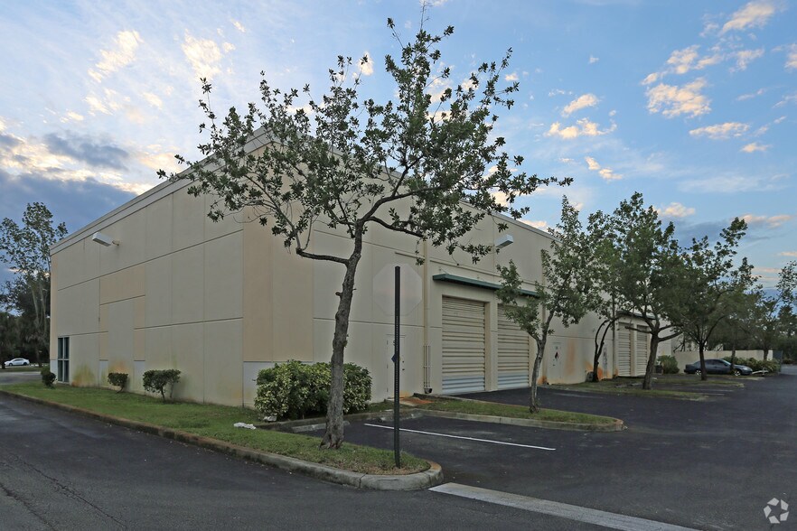 More Photos Of 555-599 Sawgrass Corporate Pky, Sunrise Light Manufacturing For Lease
