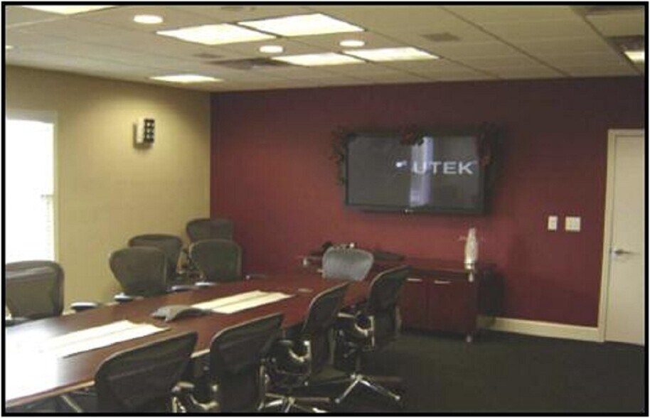 More Photos Of 2109 E Palm Ave, Tampa Loft Creative Space For Lease