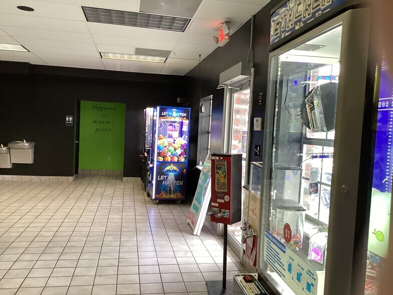 More Photos Of 13829 7th St, Dade City Storefront Retail Office For Sale