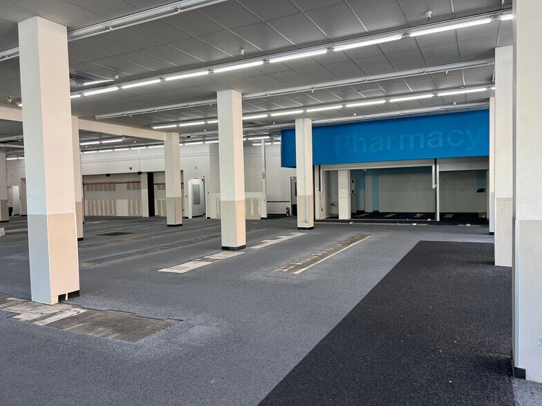 More Photos Of 2300 Shattuck Ave, Berkeley Office For Lease
