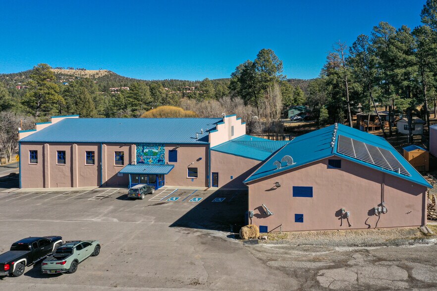 More Photos Of 415 Wingfield St, Ruidoso Health Club For Sale