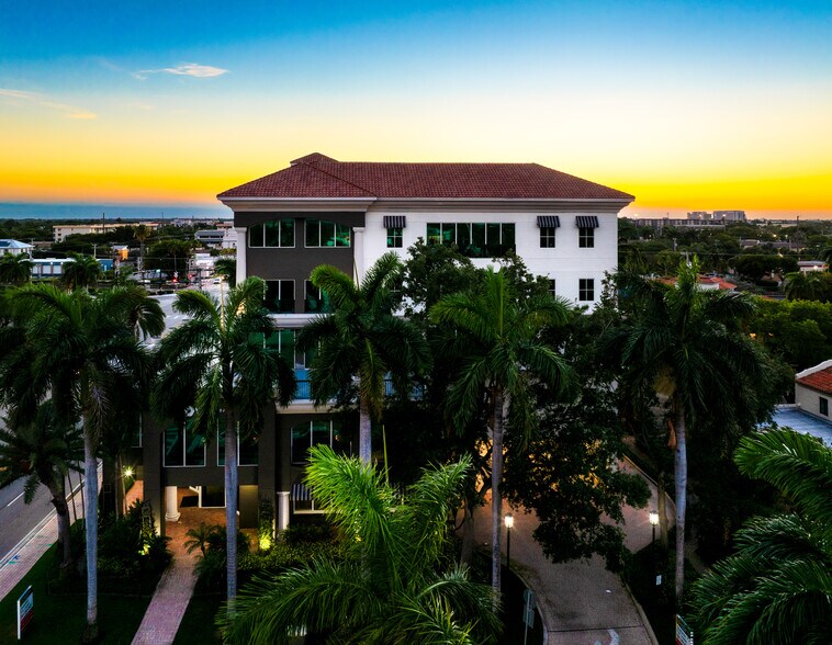 More Photos Of 1 N Federal Hwy, Boca Raton Office For Lease